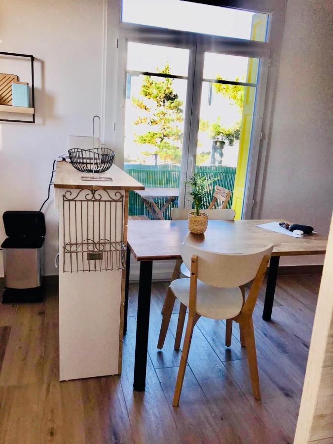 Apartamento Un Petit Nid Les Pieds Dans L'Eau Argelès-sur-Mer Exterior foto